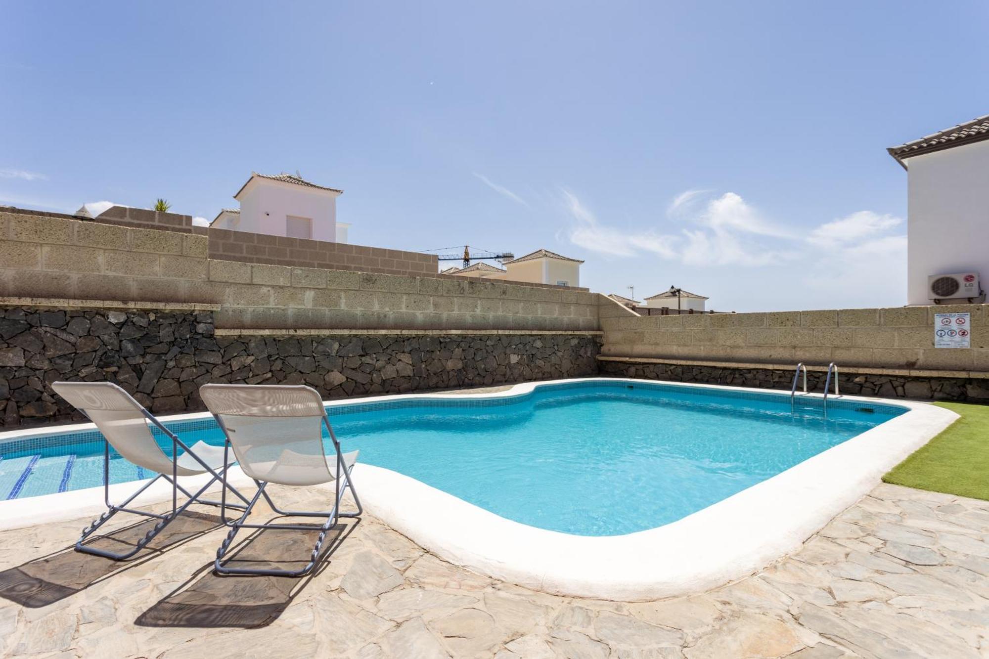 Villa Chloe Costa Adeje Tenerifesummervillas Giant Private Pool 11 Meters Long Dış mekan fotoğraf