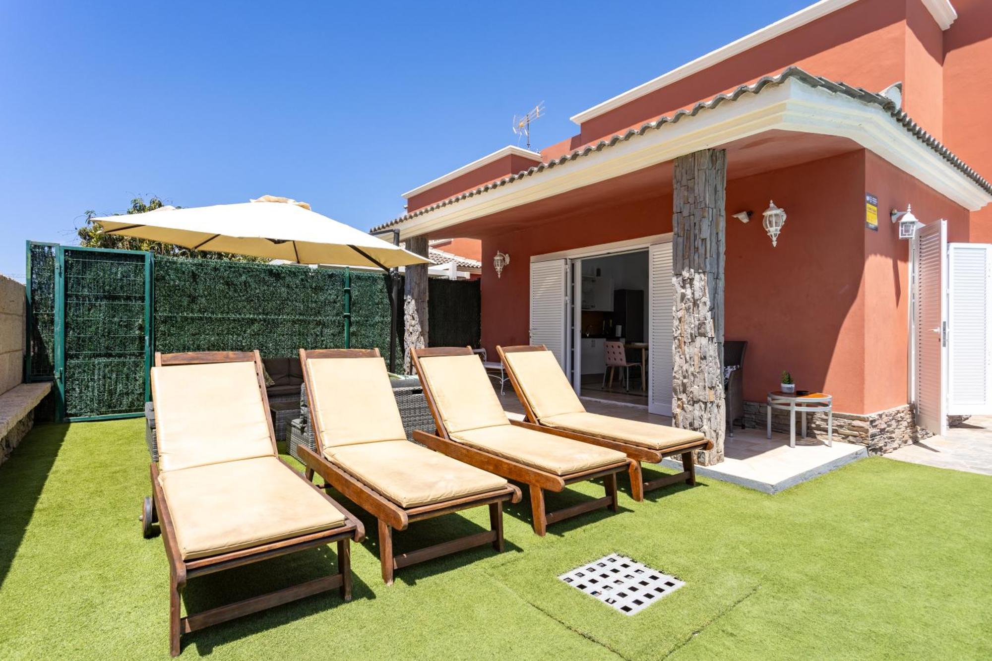 Villa Chloe Costa Adeje Tenerifesummervillas Giant Private Pool 11 Meters Long Dış mekan fotoğraf